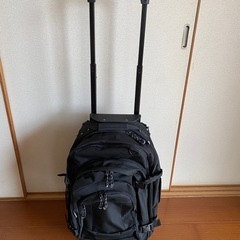 早い者勝ち！美品　多機能バッグ　キャスター付きリュック の画像