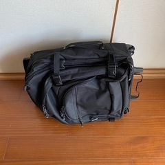 早い者勝ち！美品　多機能バッグ　キャスター付きリュック の画像