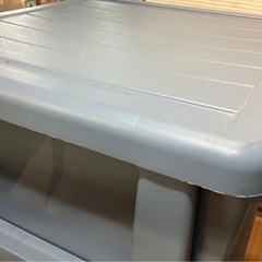 衣装ケース　３段　プラ製　タイヤ付き高さ約65cm 幅約50cm奥行約45cmの画像