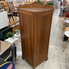 【愛品館 江戸川店】アンティーク調 2枚扉コーナーキャビネット の画像