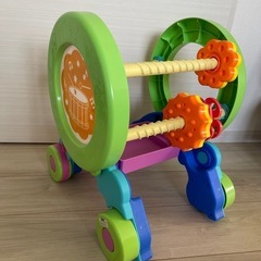 ハイハイから独歩まで使える歩行器太鼓のおもちゃ