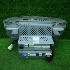 トヨタ　18マジェスタ　純正　マルチモニター　86111-30330　190712171 作動OKの画像