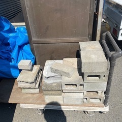 コンクリートブロック　中古　半端まとめての画像