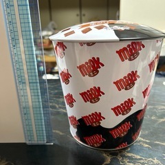 お菓子空缶セットの画像