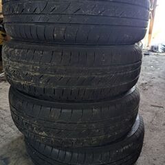 ブリジストン　プレイズ 2018年　175/65R14　パンク修...