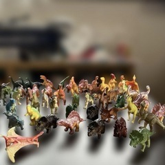 恐竜ミニフィギュアセット 約140体セットの画像