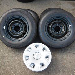 ハイエース200系 ﾀｲﾔﾎｲｰﾙ 新車外し ｷｬｯﾌﾟ付 19...