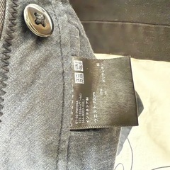 【無料】ユニクロ メンズのパンツ4本の画像