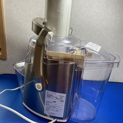 ★フレッシュジュースクイジナートスマートパワージューサー CPJ-500JBWの画像