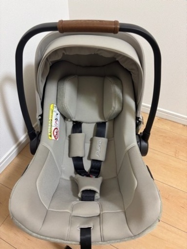 nuna チャイルドシート　pipa next & base next