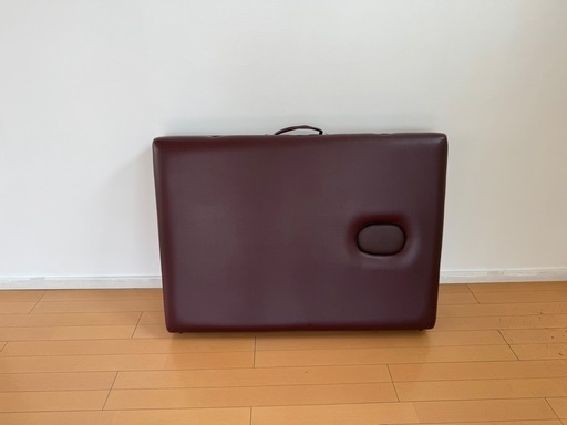 【美品】
折りたたみマッサージベッド