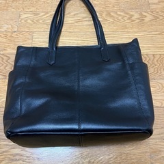 レザートート l.e.dbites