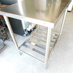 【JM623】 アジャスター付き ステンレス調理台 作業台 厨房機器の画像