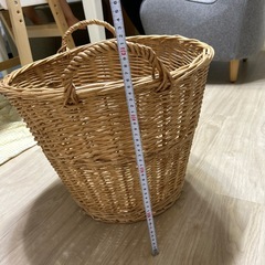 丸いカゴの画像