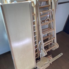 【中古】子供用クライミングウォールの画像