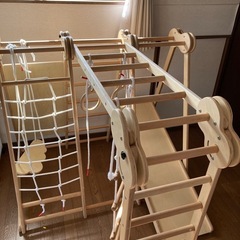 【中古】子供用クライミングウォール