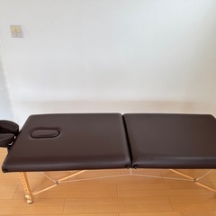【美品】折りたたみマッサージベッド
の画像
