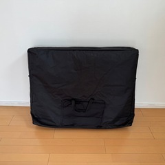 【美品】折りたたみマッサージベッド
の画像
