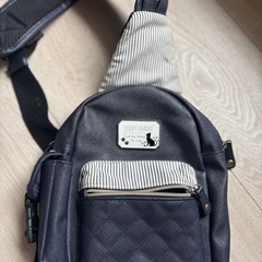 ボディバッグ