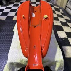 ハーレーダビッドソン 883Rタンクの画像