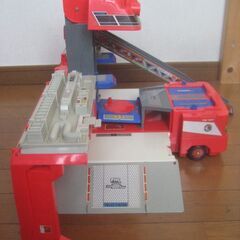 激レア トミカ 大型消防車 緊急レッドレスキューの画像