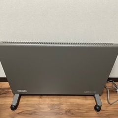デロンギ　コンベクターヒーター