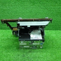 日産　E51　エルグランド　後期　純正　オーディオ　NAU-3425K　作動チェック済み　210612114の画像