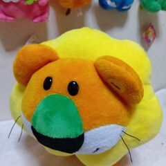 たべっ子どうぶつ　トコトコ歩くライオン＆ひも付きぬいぐるみの画像