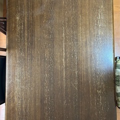 ダイニングテーブル
の画像