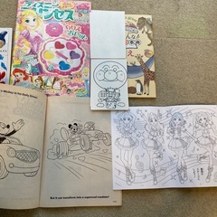 値下げ！100円おまけ付　ディズニー　アンパンマン　アイカツフレンズ　ざんねんないきもの　ぬりえ　25pパズルの画像