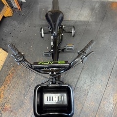 中古車　幼児用　AVIGO 1600　16インチ　美品の画像