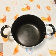 大きめのフライパン　大きめの鍋　鍋　IH非対応　新品の画像