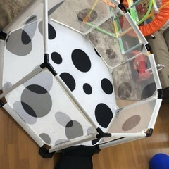 ベビーサークルの画像