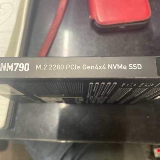 パソコン SSD 2T