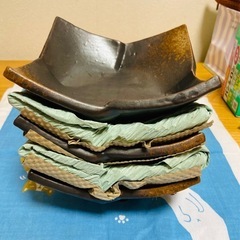 新品未開封、5枚セット脚付変形和皿　美麗　新たに出品です　の画像
