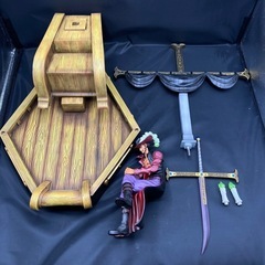 m0604701-3ワンピース 模玩殿堂 フィギュア 王下七武海 ミホーク 鷹の目 完成品 ジャンク品  中古品の画像
