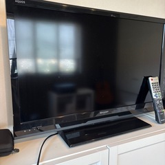 テレビ　SHARP AQUOS LC-32H7
 