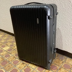 高級RIMOWA🔴スーツケース🔴車輪もスムーズです