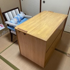 鍵付きデスクと椅子　バラでも