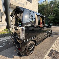 自社ローン！ 保証会社なし！保証手数料なし！ＧＰＳなし！ 京都近府県　Ｎ－ＢＯＸ　カスタム　ＳＳブラックスタイリッシュパッケージの画像