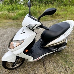 ヤマハ　シグナス　２型　SE44J 台湾　125cc 二型　