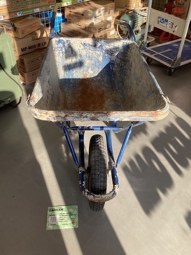 【中古C】一輪車　ノーパンク　深型  スペアタイヤ付き