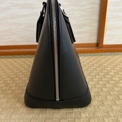 【お値段交渉賜ります】ルイビィトン　エピ　黒色バックの画像