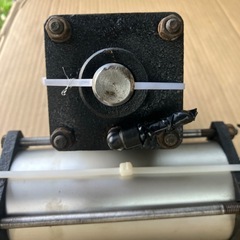 空気圧シリンダ　中古
の画像