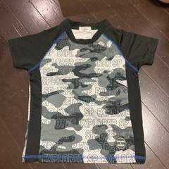 130㎝　半袖　ラッシュガード