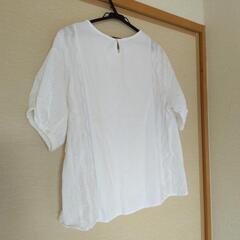 サマンサモスモス　半袖　白色　刺繍柄　フリーサイズの画像