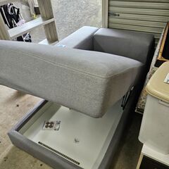 リサイクルショップどりーむ天保山店　No2971　未使用品‼　IKEA　イェッテボ　寝椅子モジュール 左　収納付きソファ♪　アームレスト　グレーの画像