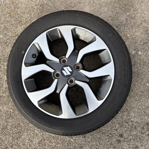 ソリオ　バンディットの純正アルミタイヤセット