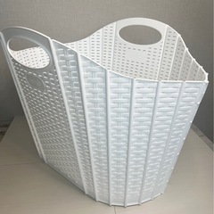 折りたたみ式ランドリーバスケット【ニトリ／美品】