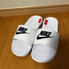 新品未使用✨NIKE ベナッシ 23㎝